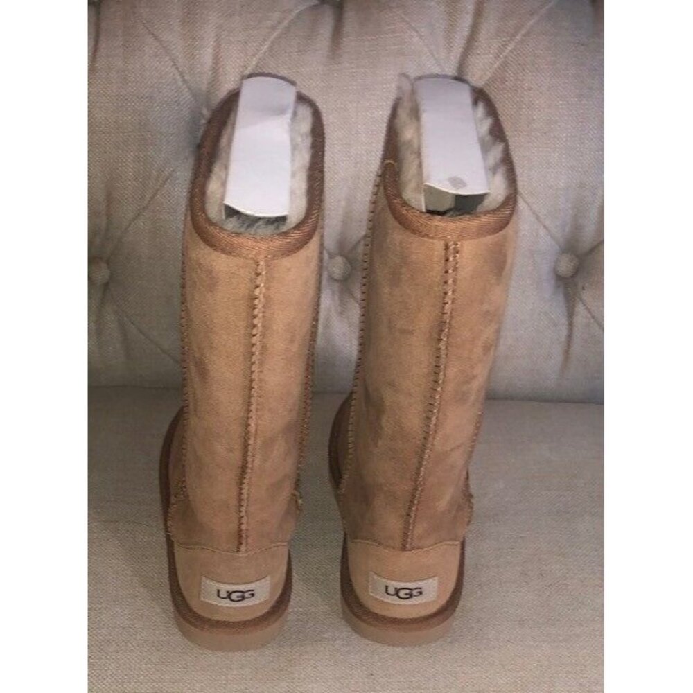 NEW $180 UGG KID'S CHESTNUT CLASSIC TALL BOOTS (YOUTH) US SIZE 13Y - Picture 6 of 8